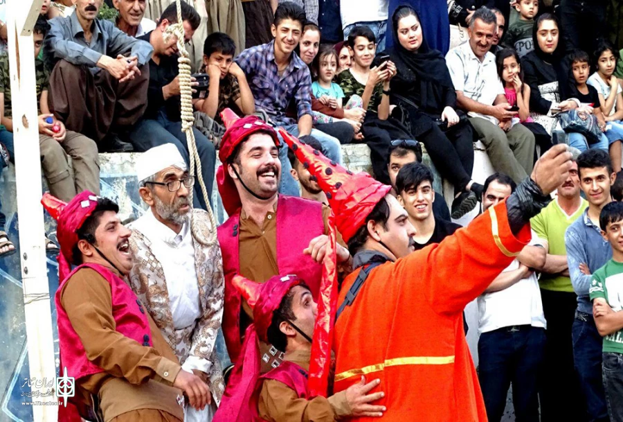 تئاتر خیابانی