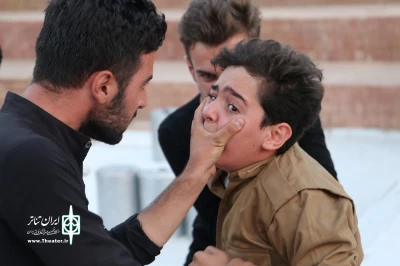 اجرای عمومی گروه های نمایشی کردستان

نمایش خیابانی «دایره مربع مستطیل»  در سنندج
