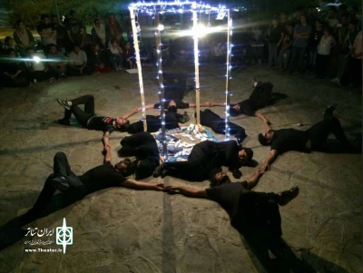 اجرای نمایش خیابانی «چراغ های شهر را خاموش نکنید» در سنندج