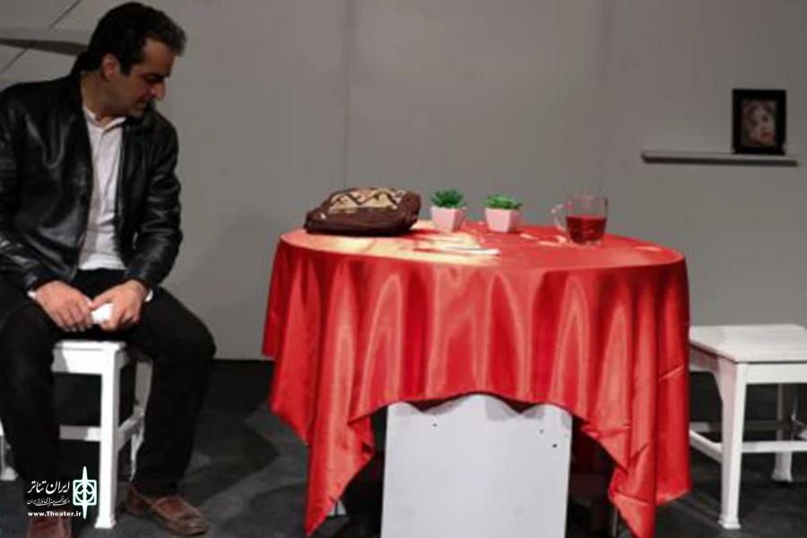با نمایش «بانوی سرخ پوش» 2