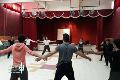 در حاشیه جشنواره بین المللی تئاتر کوردی

برگزاری کارگاه آموزشی طراحی صحنه و کارگردانی در سقز