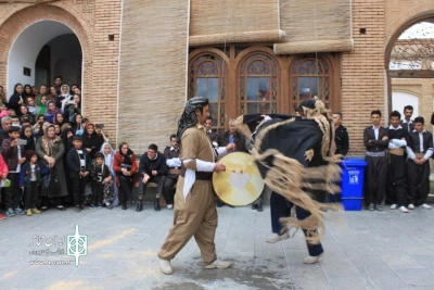 نمایش آیینی «عروس باران» در سنندج