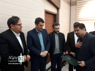 با حضور آقای نیلی مدیر عامل انجمن هنرهای نمایشی کشور

از زحمات عبید رستمی تقدیر شد