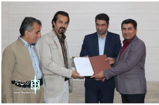 با حکم  هیوا حاجی محمدی

علیرضا اسماعیلی  دبیر اجرایی شانزدهمین جشنواره تئاتر کردی  سقز شد