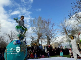 نماینده استان کردستان درنخستین  جشنواره سراسری کودک شیراز

نمایش خیابانی «درباره یک توپ»  به طراحی و کارگردانی موسی هدایتی