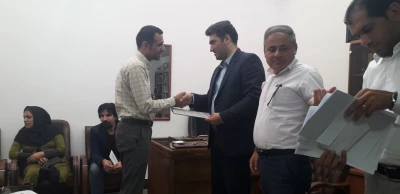 با حضور مدیر کل فرهنگ و ارشاد اسلامی استان

احکام رابطین انجمن  کردستان ابلاغ  شد