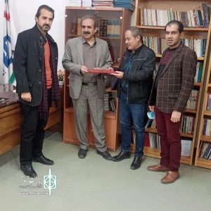 توسط انجمن هنرهای نمایشی استان کردستان

از رحمان عزیزی هنرمند پیشکسوت تئاتر  تقدیر شد