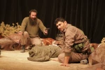 نمایش «خروس سرخ» به نویسندگی میثم فرهمندیان  و کارگردانی حسین مرادی 3