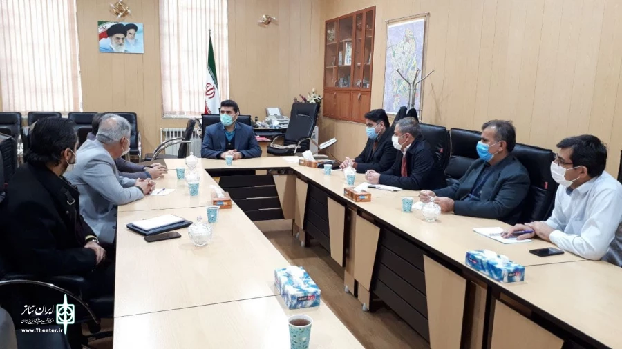 هم اندیشی ونشست برای برگزاری مطلوب جشنواره تئاترکردی  4