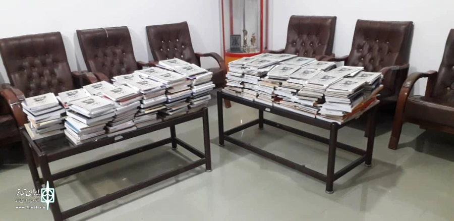 اهدا بسته کتاب به گروههای ثبت شده تئاتر استان کردستان  2