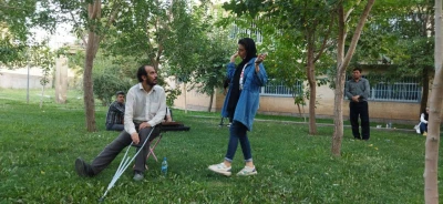 به طراحی  وکارگردانی نوید سوزنی

نمایش خیابانی