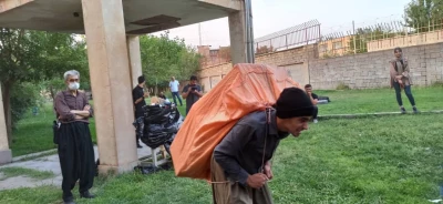 به طراحی و کارگردانی نوید مرتضایی

نمایش خیابانی «زندگی خاکستری» در سقز اجرا شد