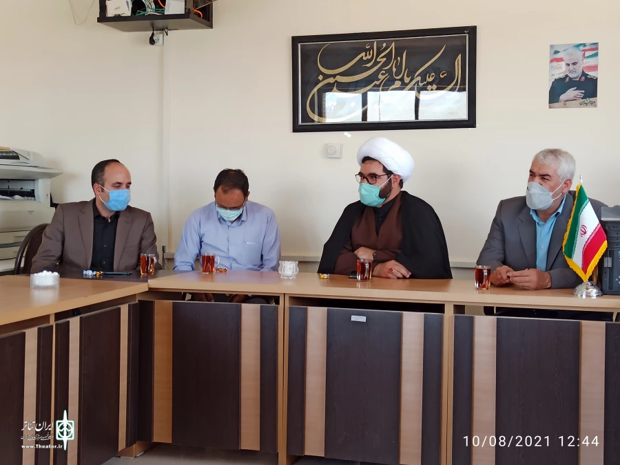 جمعی از فعالان نمایش قروه خواهان پیگیری احداث پلاتو شدند 2