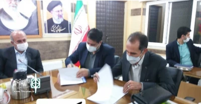 با حضور مسئولان انجام شد

امضا تفاهم‌نامه ساخت پلاتو قروه