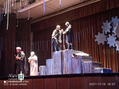 سرمای پاییز  و گرمی حضور مردم

استقبال چشمگیر علاقمندان از سی و دومین جشنواره تئاتر استان کردستان