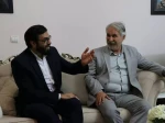 مدیر کل ارشاد و هئیت همراه از اسماعیل پاشایی کارگردان و بازیگر  سقزی دیدن کردند . 2