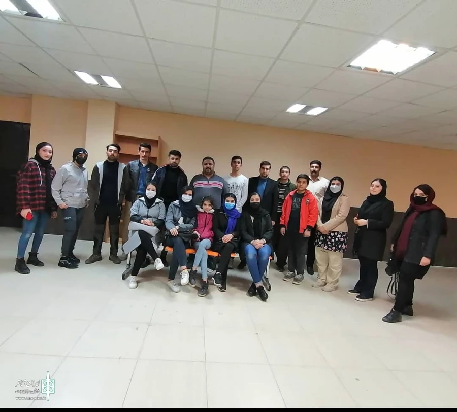 تجلیل از بازیگران گروه مات صورت گرفت . 3