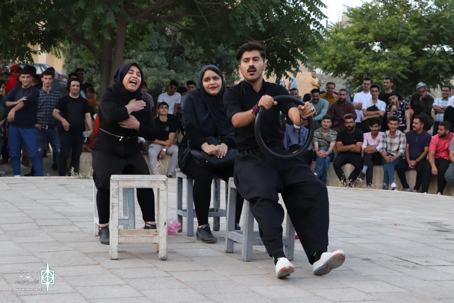 نقدی در قالب طنز برای حمل و نقل شهری  3