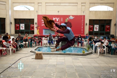موفقیت نمایش خیابانی «غولک های نازنین» در جشنواره بین‌المللی همدان