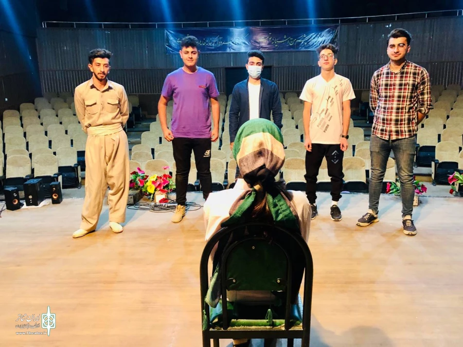 کارگاه آموزشی بازیگری قرن بیستم در شهرستان سروآباد برگزار شد . 3