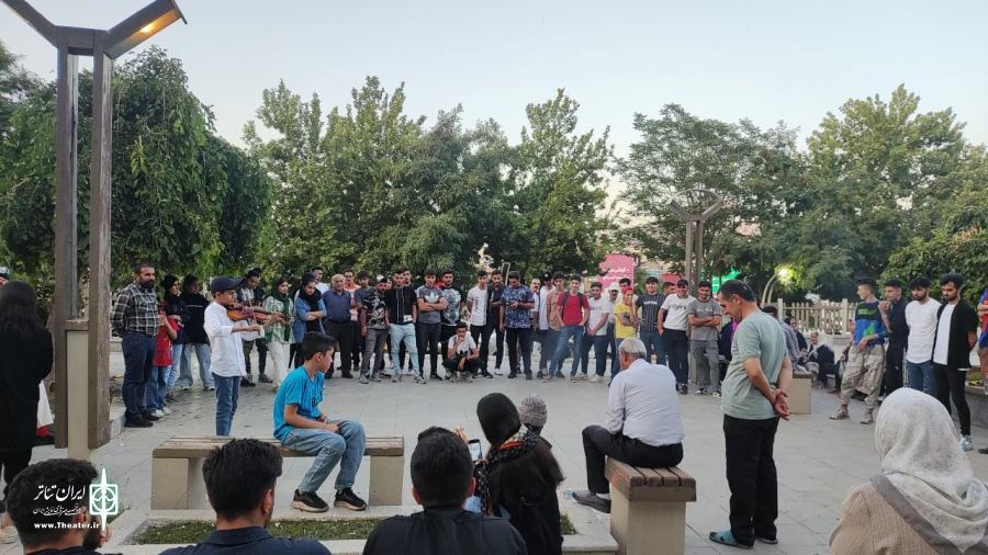 نویسنده و کارگردان  سید فریدون احمدی 2