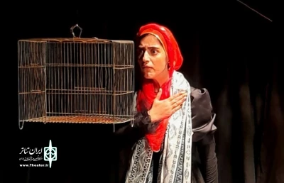 نمایش مونولوگ «قفسی برای رام کردن روحت» شهر کامیاران اجرا شد