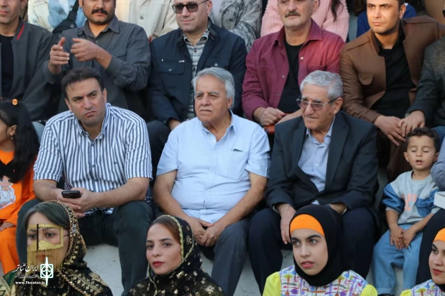 استقبال چشمگیری مردم هنردوست مریوان از هنرمندان 15