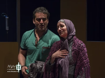 «موریانه‌ها» در پردیس سینما بهمن سنندج اجرا شد