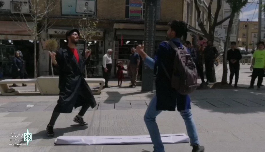 نویسنده و کارگردان اشکان کمانگر 3