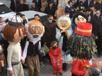 اجرای خیابانی نمایش آیینی «بهارانه» در قروه
