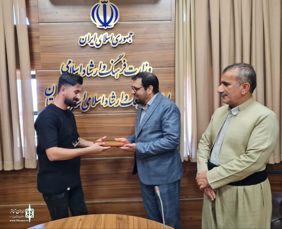 دبیر دومین جشنواره تئاتر صحنه‌ای تک‌نفره دهگلان منصوب شد 2