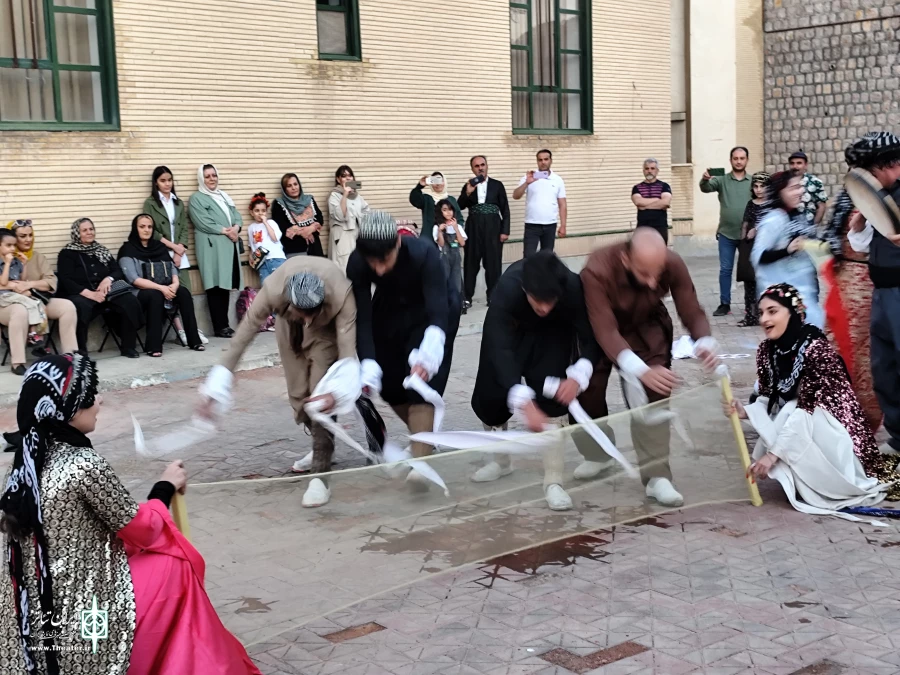نویسنده و کارگردان سید فریدون  2