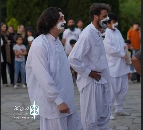 به کارگردانی محمدابراهیم(دانیال) کریمی

نمایش «با فرهنگ یا بی فرهنگ؟ هنر این است» در قروه اجراشد