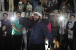 نمایش خیابانی پاپتی  در سطح شهر بانه اجرا شد 3