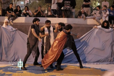 درخشش نمایش «زمین» درهفدهمین جشنواره بین المللی تئاتر خیابانی مریوان