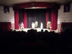 نمایش «خروسک پریشان»  برای علاقمندان به تئاتر کودک به اجرای عمومی درآمد  4