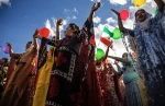 سی و پنجمین جشنواره تئاتر استانی کردستان همراه با کارناوال و شادی‌پیمایی در سنندج آغاز به کار کرد 2