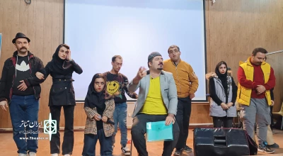 با بازیگری توانخواه‌های سنندجی

 نمایش «با کفش های ما راه بروید» در سنندج  اجرا شد