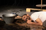 نمایش «آشِ سُرخِ پُشتِ پا »در شهر مریوان روی صحنه رفت 3