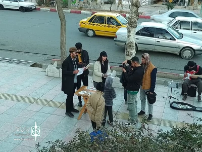 به  کارگردانی سبحان فتحی

نمایش پرفورمنس «صلح با یک سبد کتاب» در سنندج اجرا شد